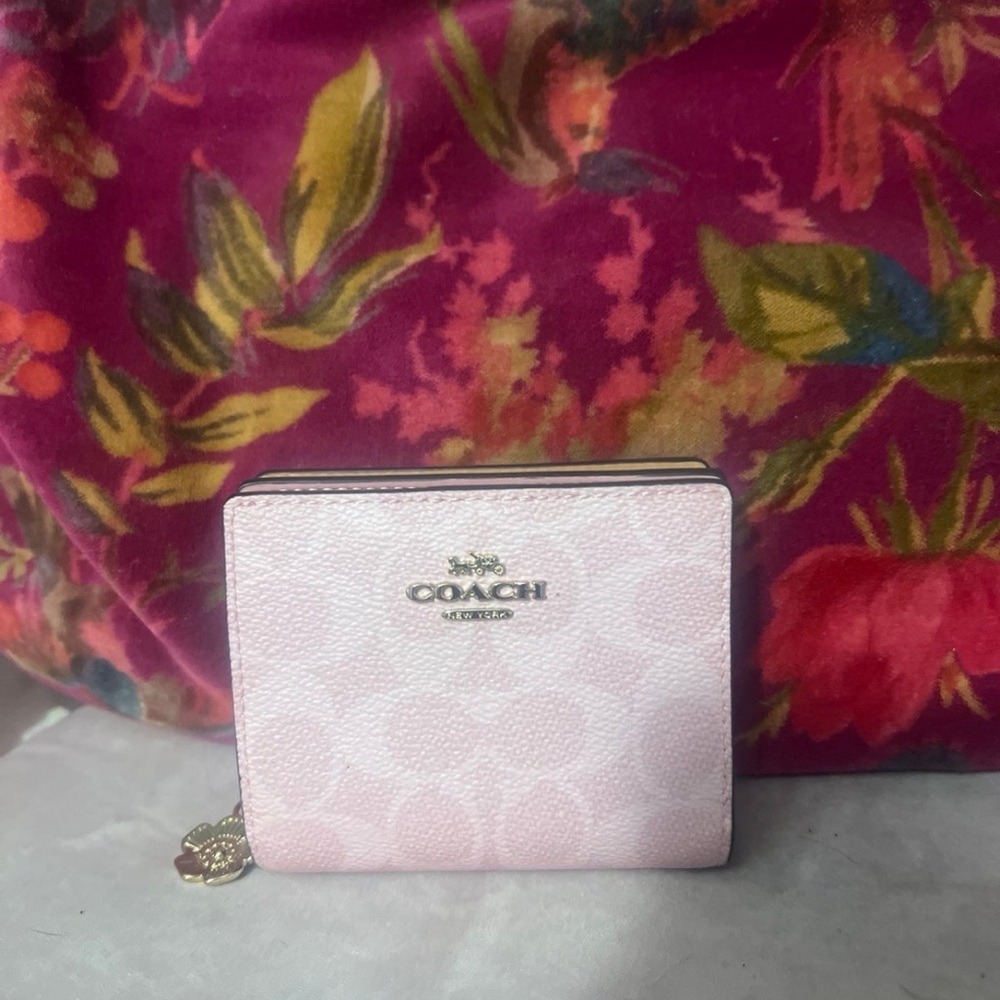 Coach Powder Pink Snap Wallet SOLD OUT